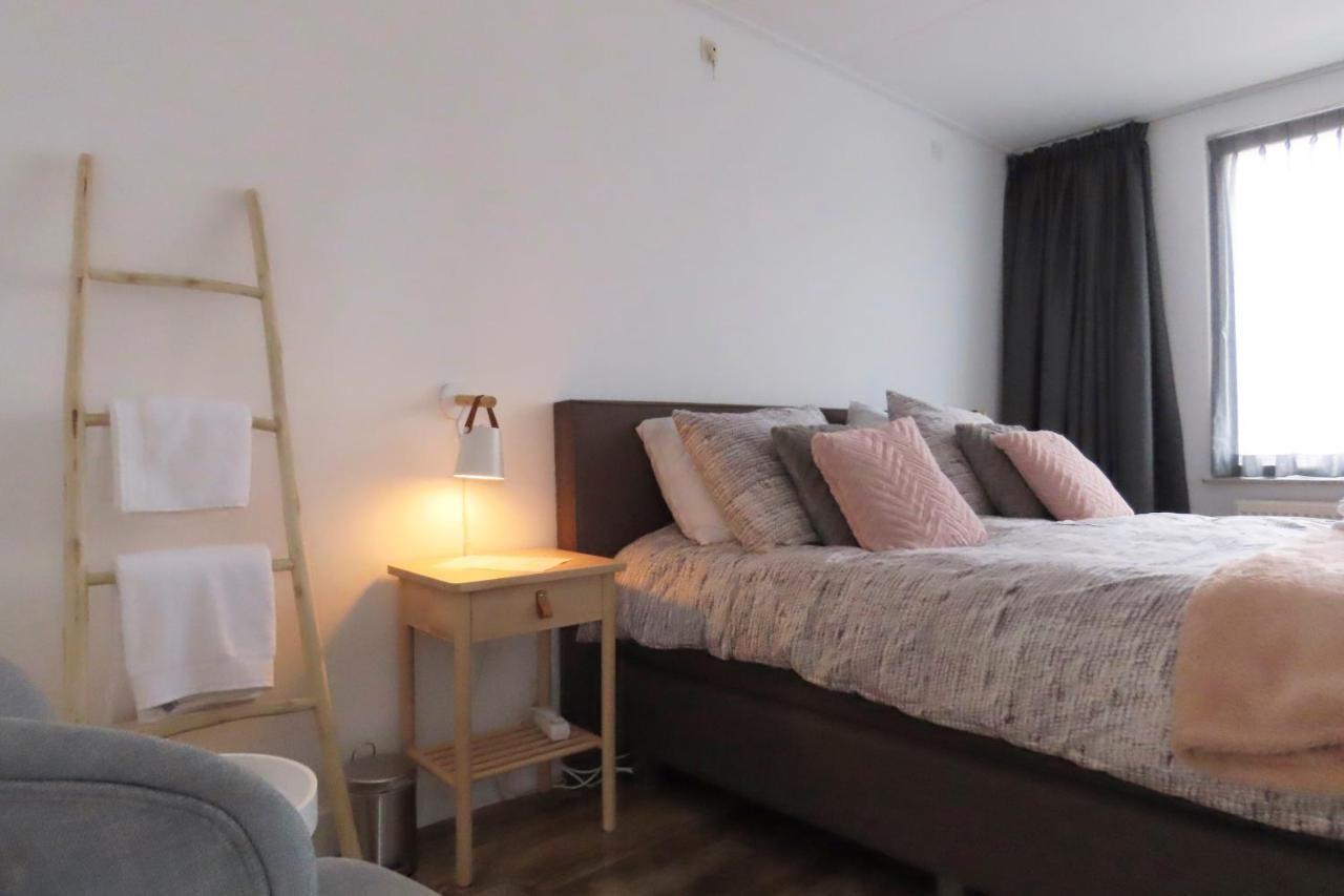 Bed And Breakfast Het Bureau Texelデ・コーフ エクステリア 写真